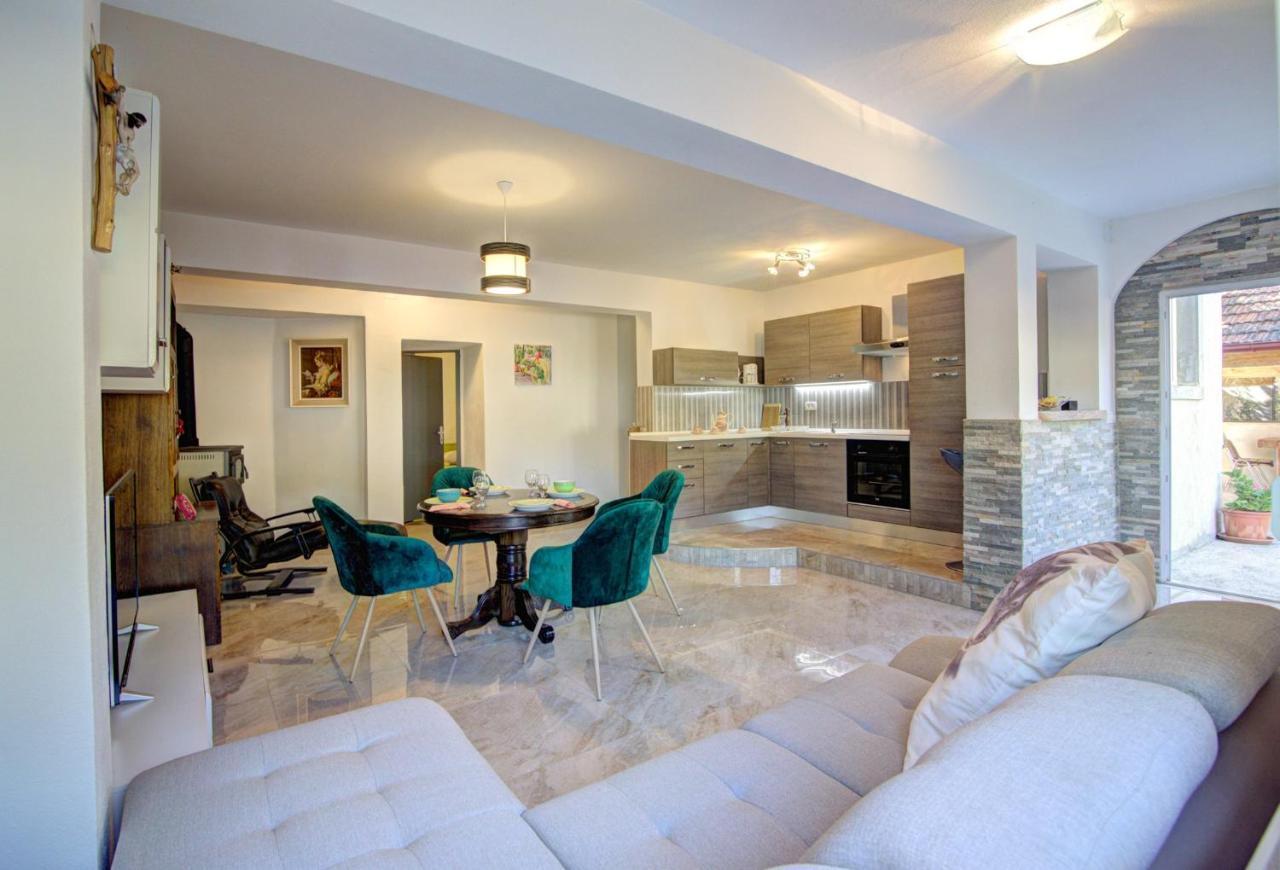 House Of Velebit Adria Apartment Senj  Luaran gambar